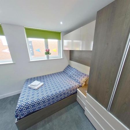 New House - Magnificent Studios In Coventry City Centre, Free Parking, By Covstays Экстерьер фото